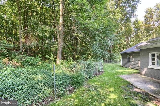 Building Photo - 2052 Foxianna Rd