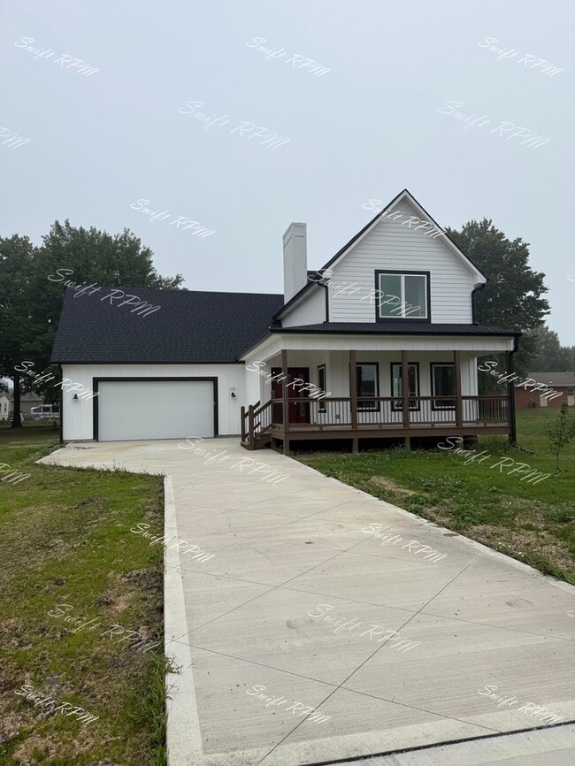 Building Photo - 117 Pendleton Ave