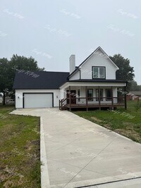 Building Photo - 119 Pendleton Ave