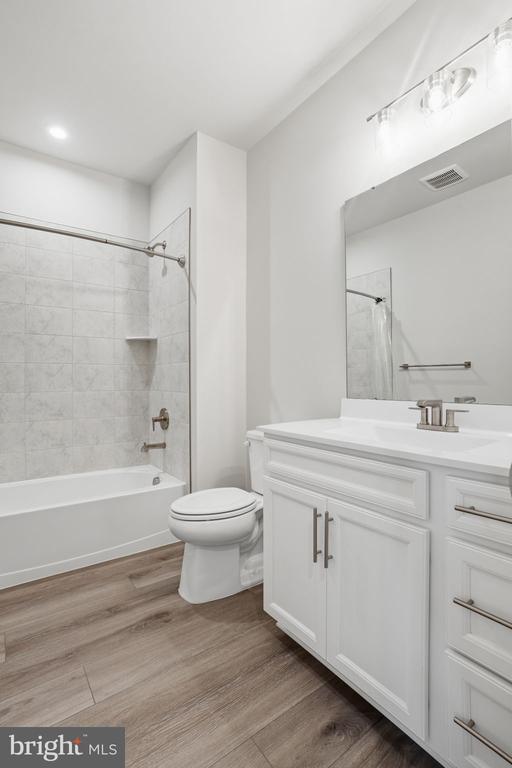 Building Photo - 42548 Invergordon Ter