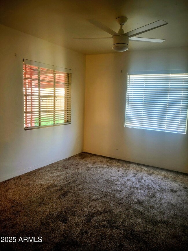 Building Photo - 1704 W Colter St