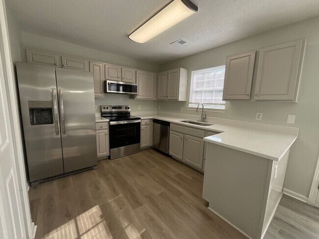 Building Photo - Bright 3BR McDonough Home with Fireplace &...