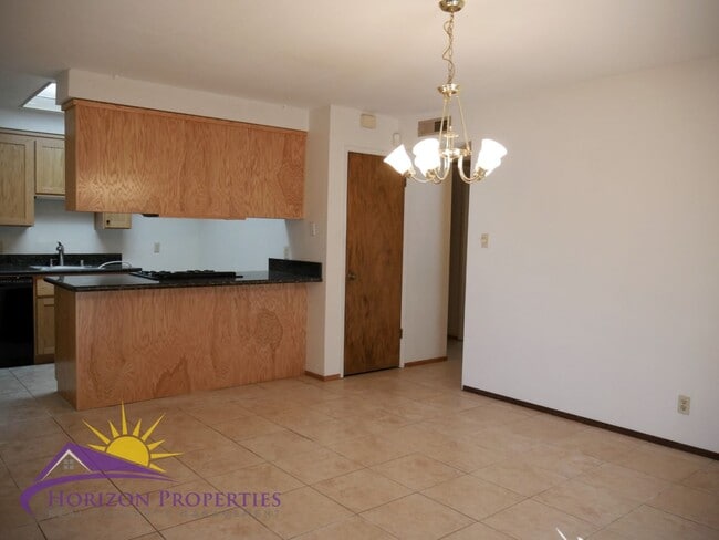 Building Photo - 2741-2743 El Caprice Dr