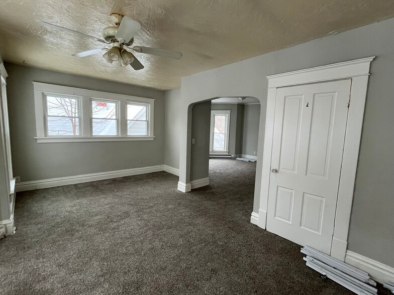 Building Photo - 1327 Saint Marys Ave