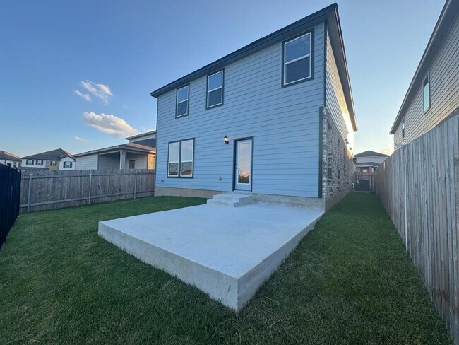 Building Photo - 418 St Cindy's Wy