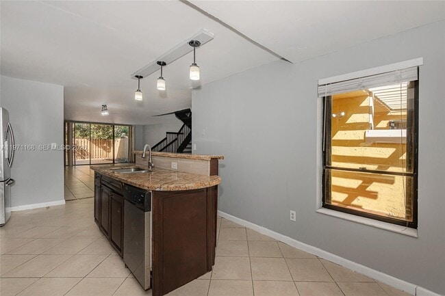 Building Photo - 20536 NE 6th Ct