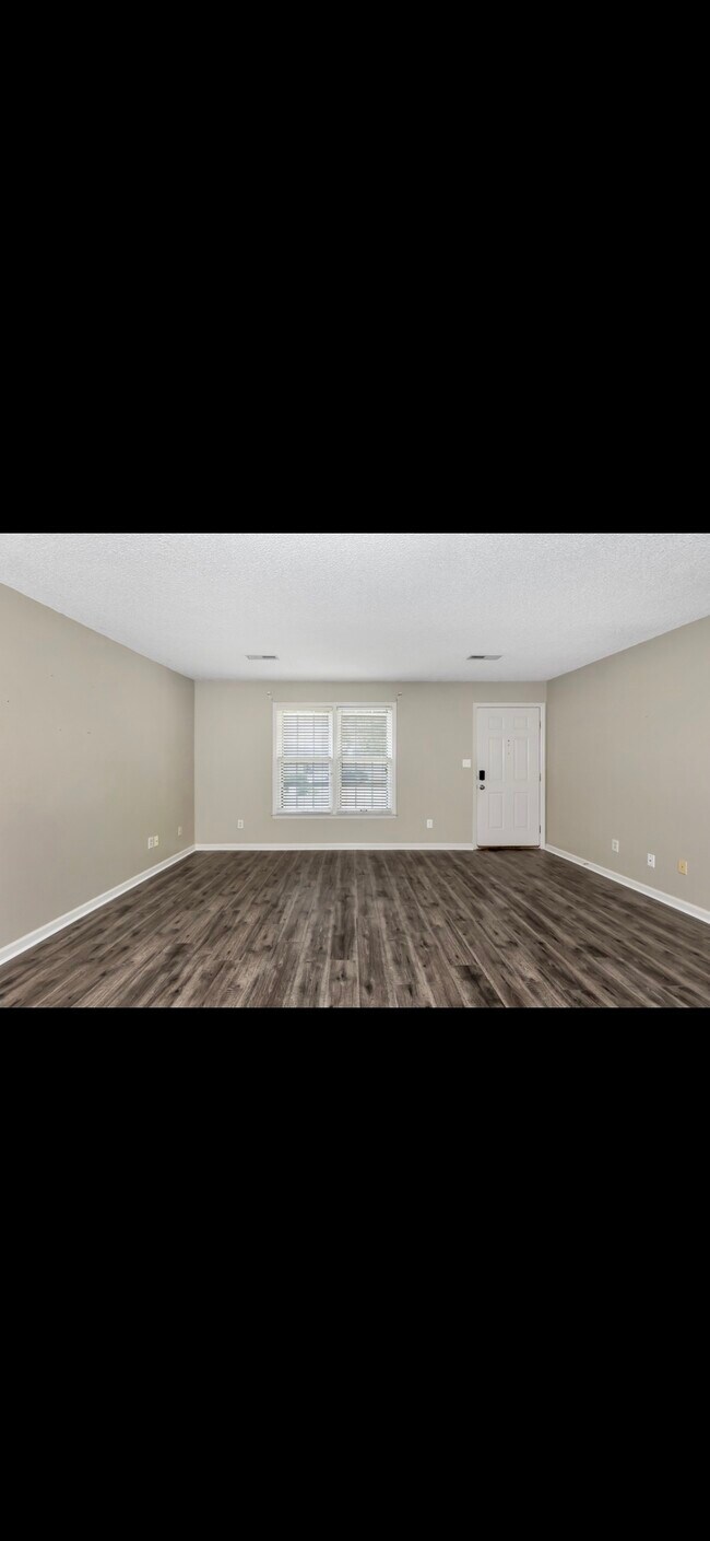 Building Photo - 8147 Oldfield Rd SW