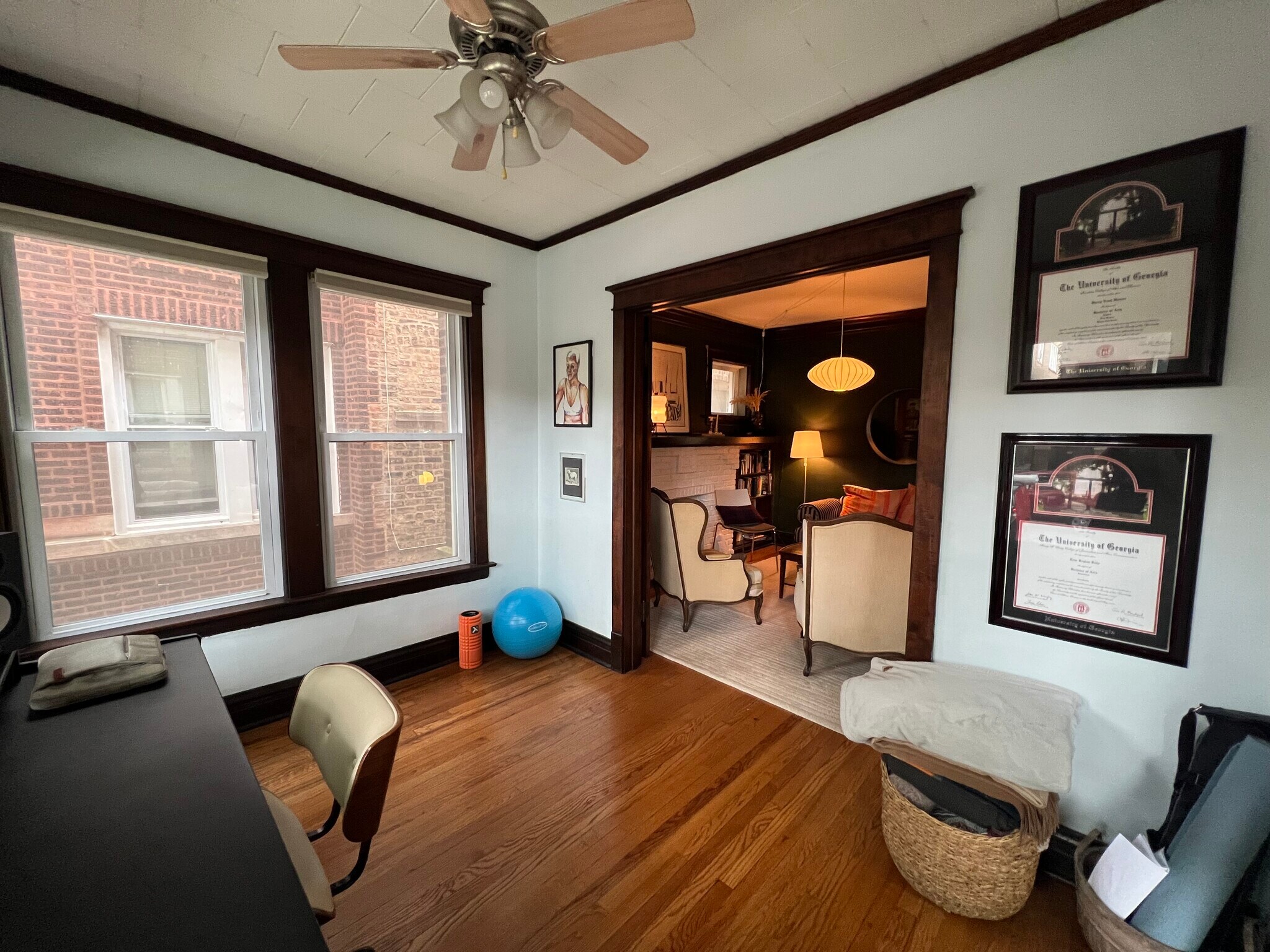 Building Photo - 4861 N Talman Ave