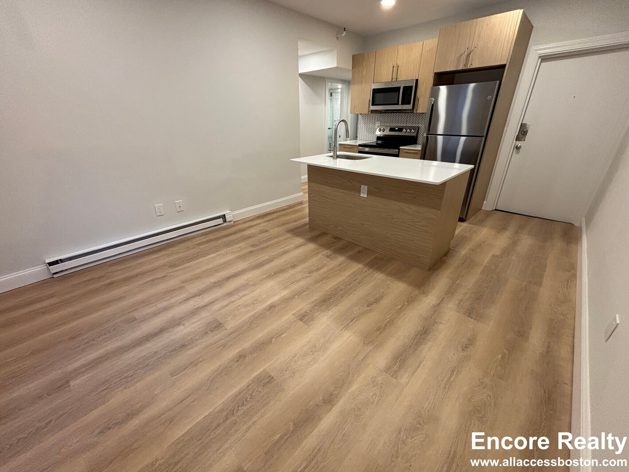 Building Photo - 531 Beacon St