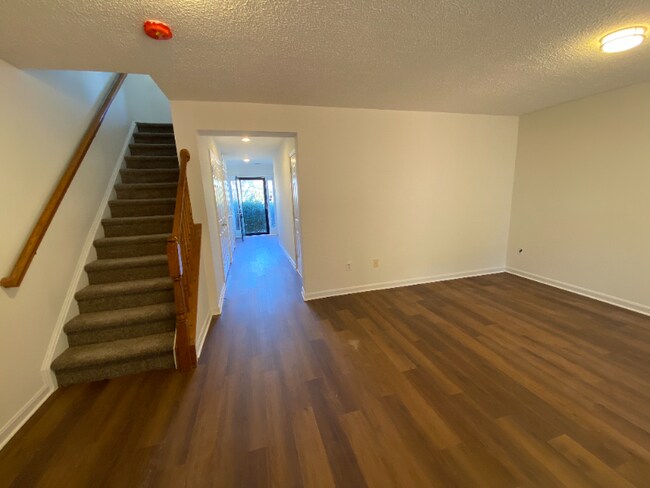 Building Photo - 13359 Misty Dawn Dr