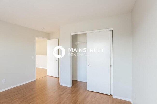 Building Photo - 5 Bedroom Pet-Friendly Home in MESA, AZ with Main Street Renewal