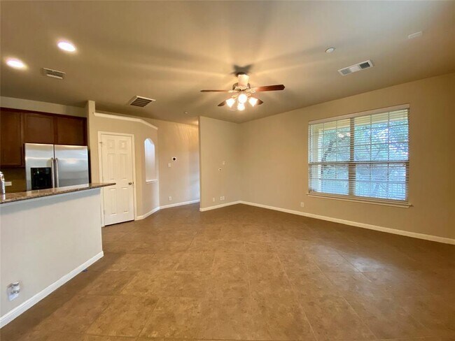 Building Photo - 1310 W Parmer Ln