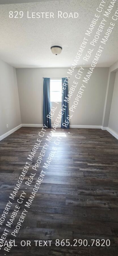 Building Photo - 829 Lester Rd