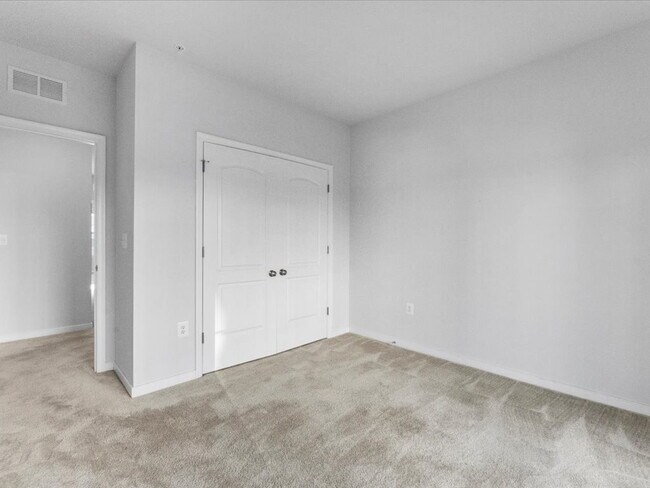Building Photo - 5925 Laurel Bed Ln