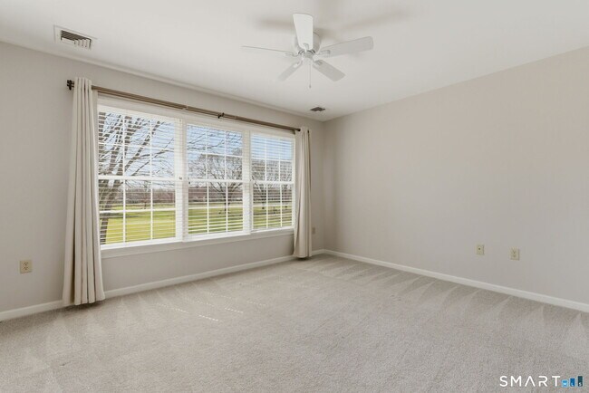 Building Photo - 5 Pierson Green