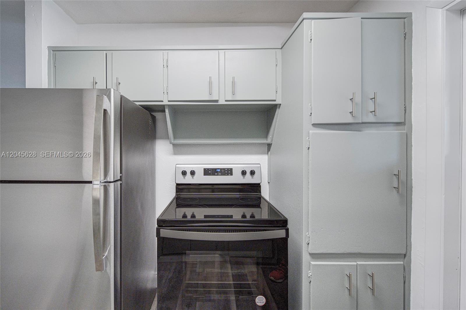 Building Photo - 6565 Santona St