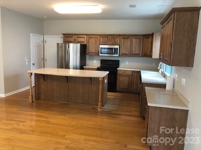 Building Photo - Spacious 5-Bedroom, 3-Bathroom Home Ideal ...