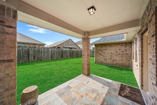 Building Photo - 14818 Fall Creek Preserve Dr