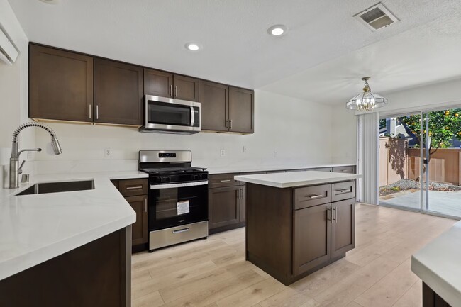 Remodel Kitchen - 30 Silveroak