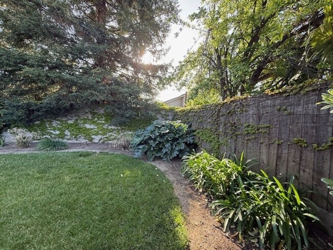 Building Photo - Coming Soon!