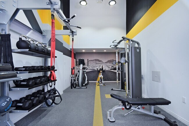 Building Photo - Luxury Apartments - Move In Special