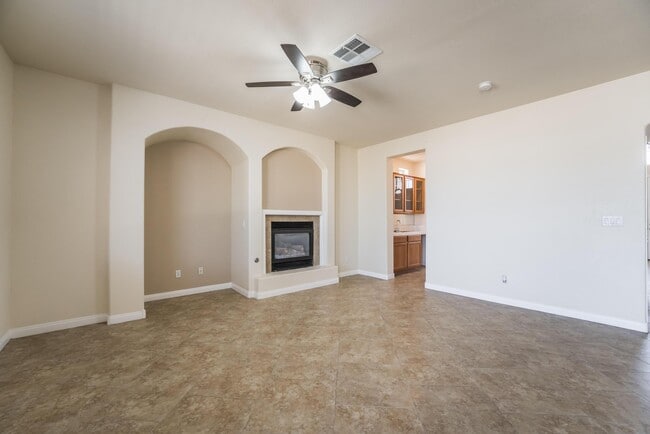 Building Photo - 4828 Whisper Lake Dr