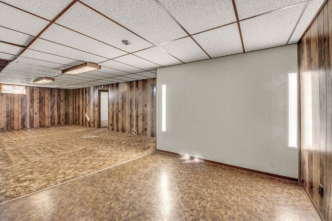 Building Photo - 8563 E Saratoga Pl