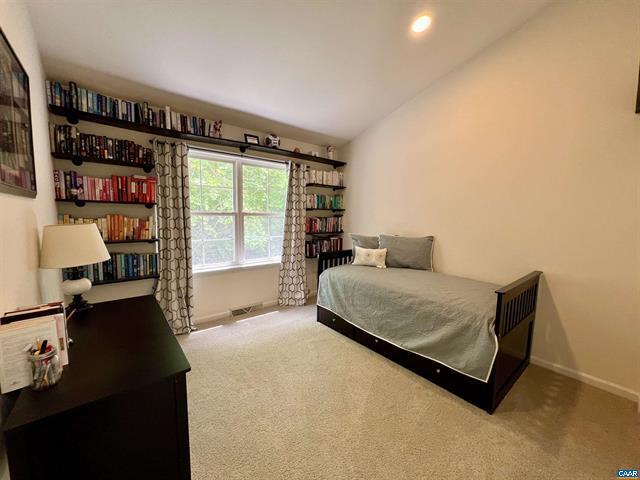 Building Photo - 3210 Gateway Cir