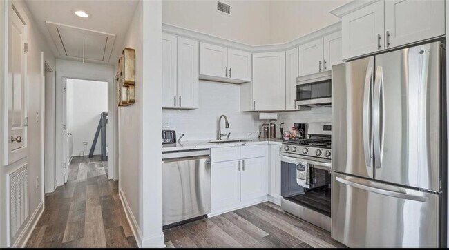 Building Photo - 7712 Forshey St