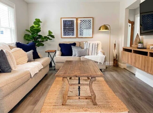 Building Photo - 4312 Avenue O 1/2