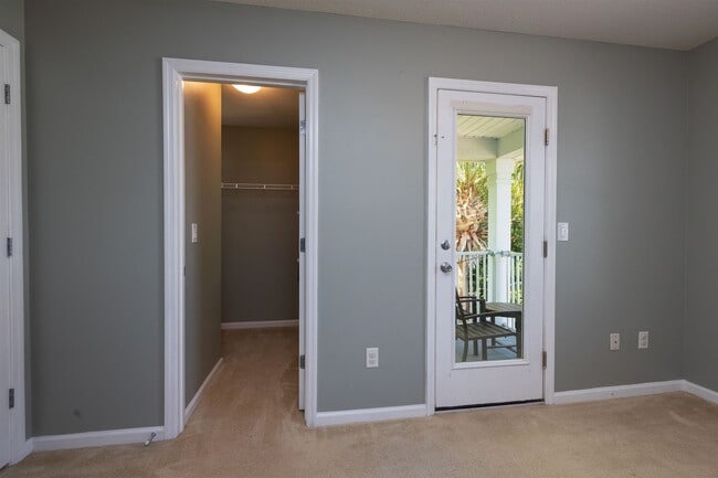 Building Photo - 58 Islander Cir