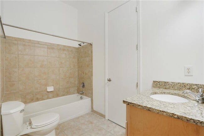 Building Photo - 711 Cosmopolitan Dr NE