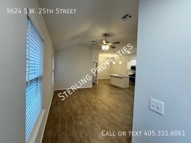 Building Photo - 9624 SW 25th St