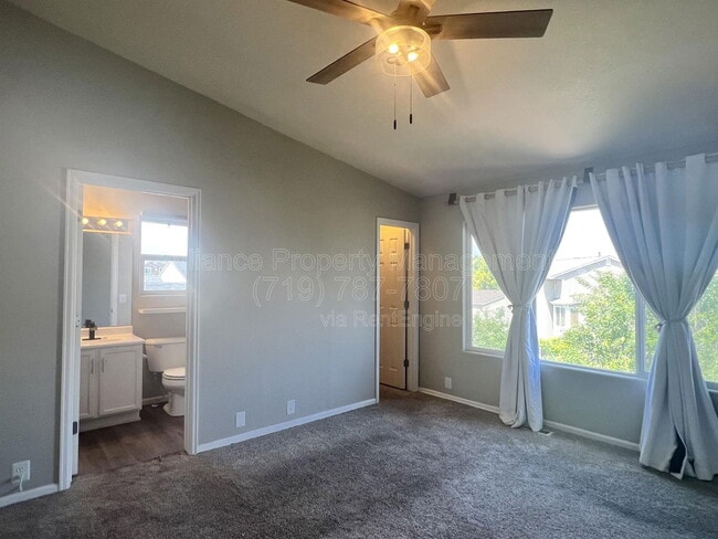 Building Photo - 7368 Glenburn Dr