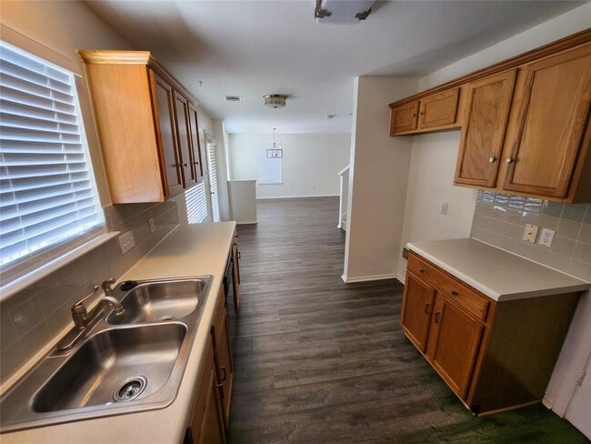 Building Photo - 5780 McNaughton