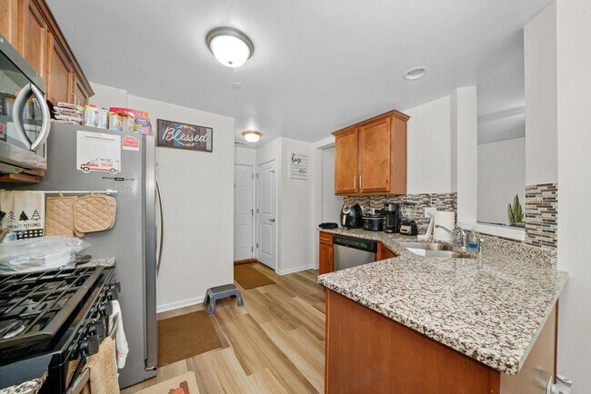 Building Photo - 1492 Orchid St
