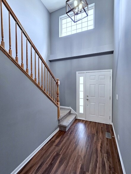 Building Photo - 464 Lancaster Dr