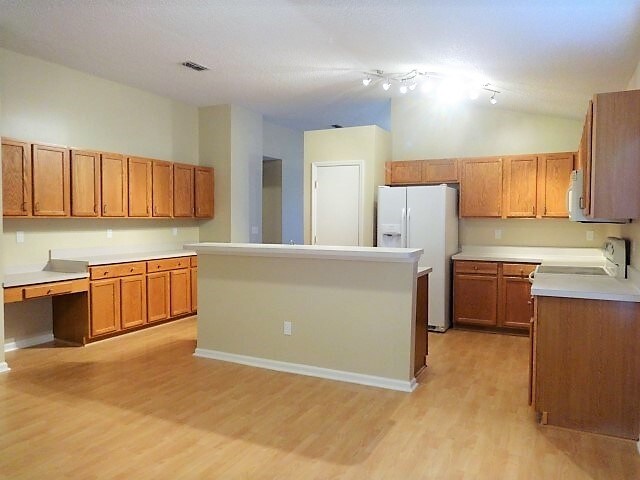 Building Photo - 13491 Ashford Wood Ct W