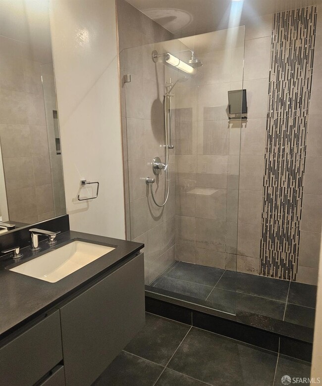 Building Photo - 8711 Mountain Blvd