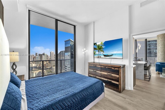 Building Photo - 45 SW 9th St