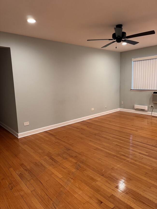 Building Photo - 705 Strom Dr