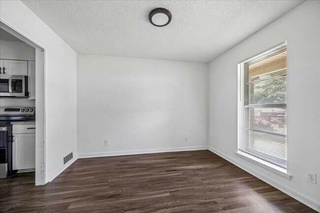 Building Photo - 3844 Marston Rd