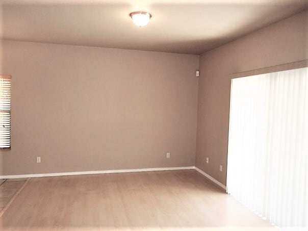 Building Photo - 1143 N Steele