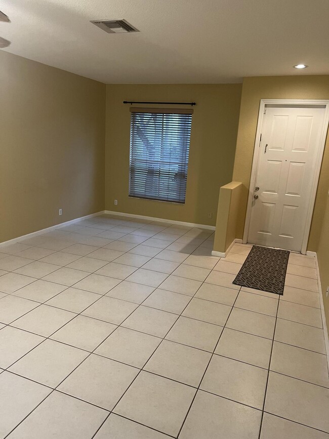 Building Photo - 4434 Lake Lucerne Cir