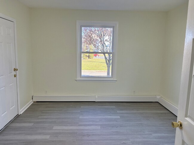 Building Photo - 358 Washington St