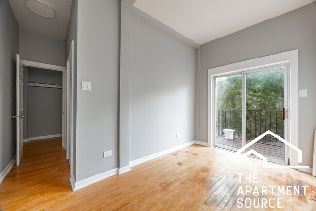 Building Photo - 2655 W Homer St