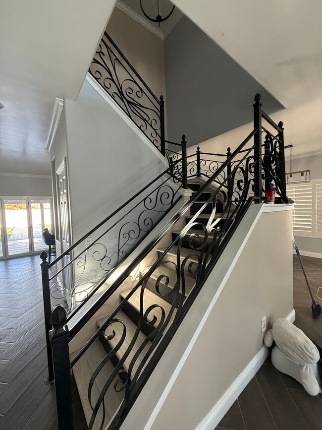 Building Photo - Eagle Ranch Community-2 Story 4 bedrooms Spanish Style Home