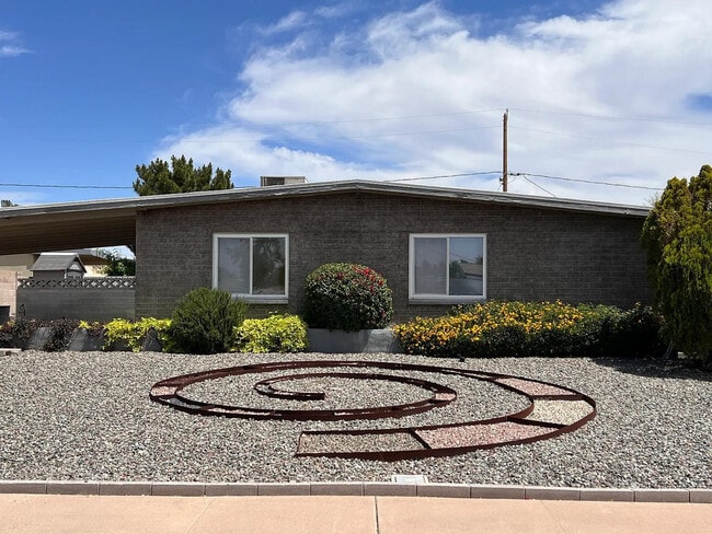 Building Photo - 1031 N 78th Pl