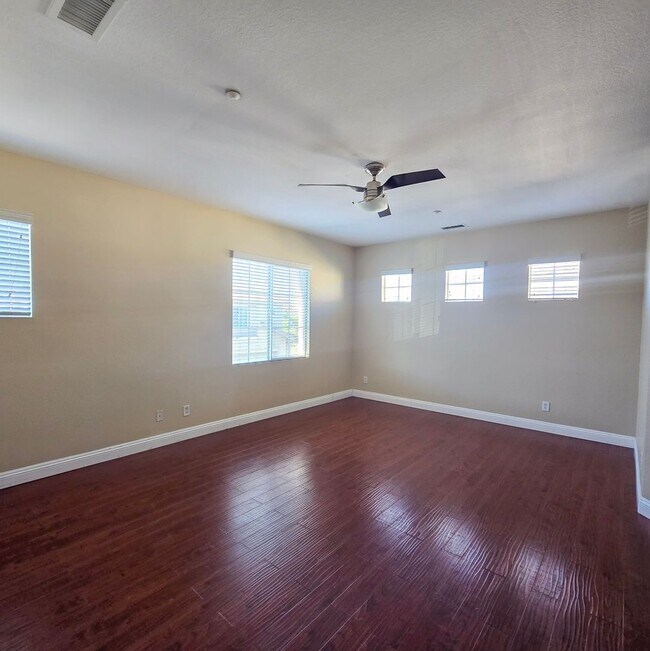 Building Photo - Save on Rent - Half Off Rent if move By No...