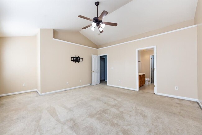 Building Photo - 4811 Sunburst Ln